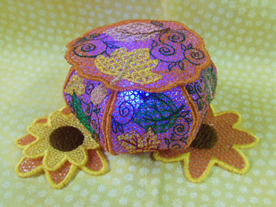 FSL Pumpkin Tea Light Holders Embroidery Machine Design