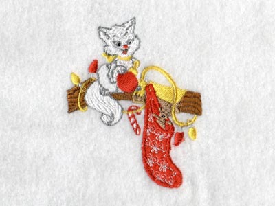 Christmas Kitties Embroidery Machine Design